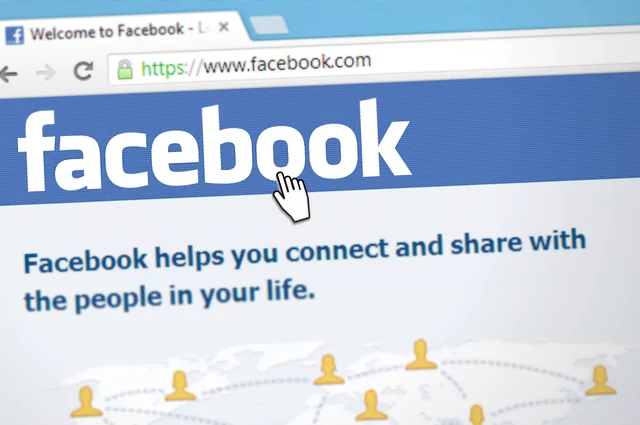 How to identify active Facebook users with one click.